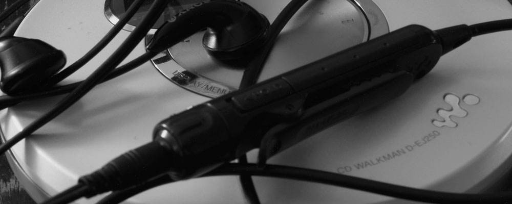 headphones with antenna