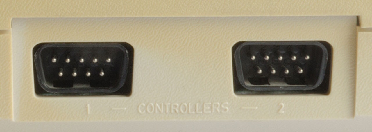 Atari 800 XL Joystick Ports