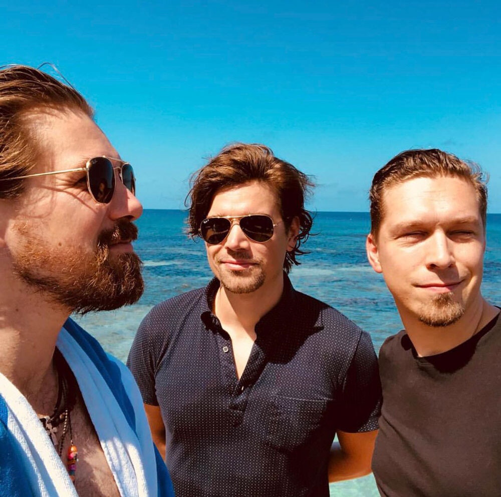 Hanson Back to the Island