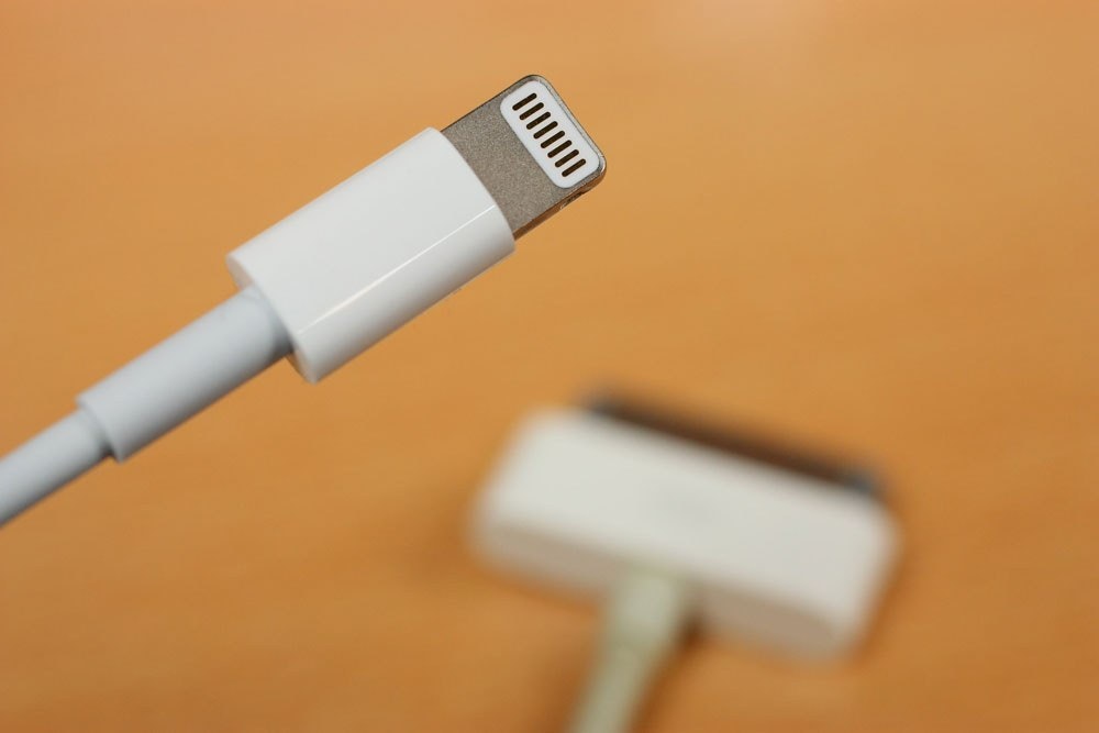 Lightning Cable 30 pin